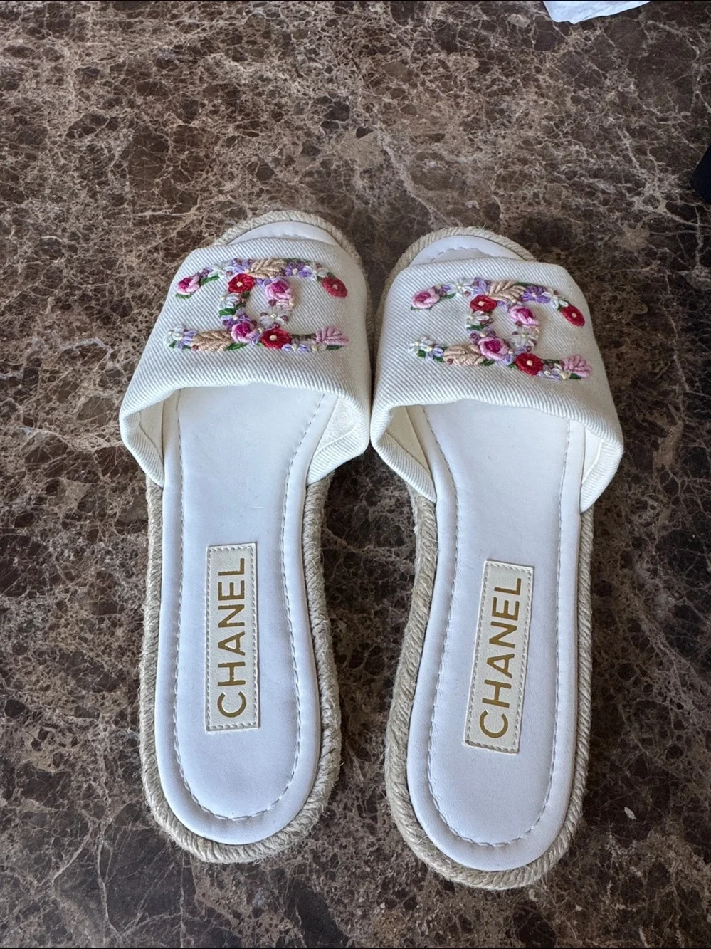 Chanel ecru floral espadrilles slides sandals flats ivory sz 39